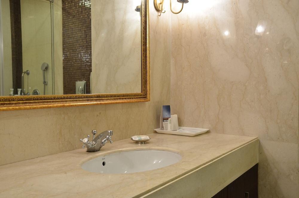 Country Inn & Suites By Radisson, Delhi Satbari New Delhi Exteriör bild