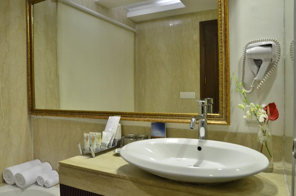 Country Inn & Suites By Radisson, Delhi Satbari New Delhi Exteriör bild