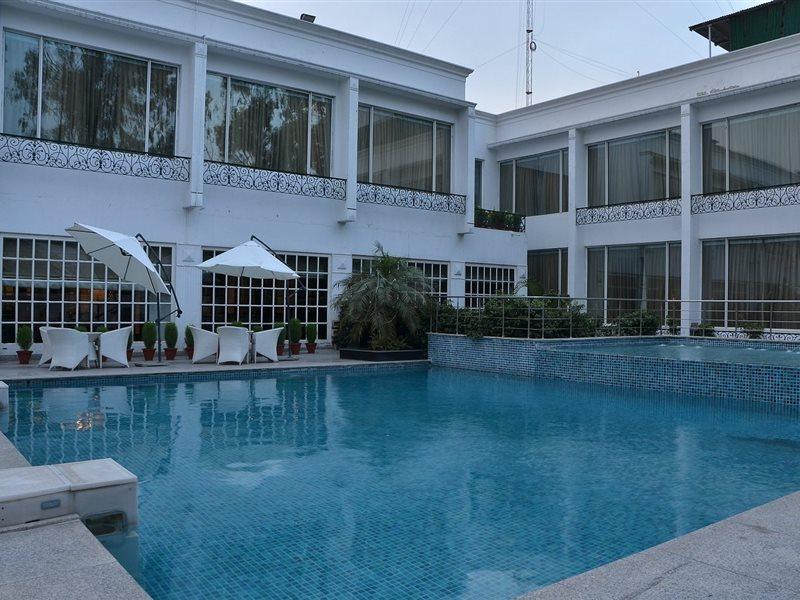 Country Inn & Suites By Radisson, Delhi Satbari New Delhi Exteriör bild