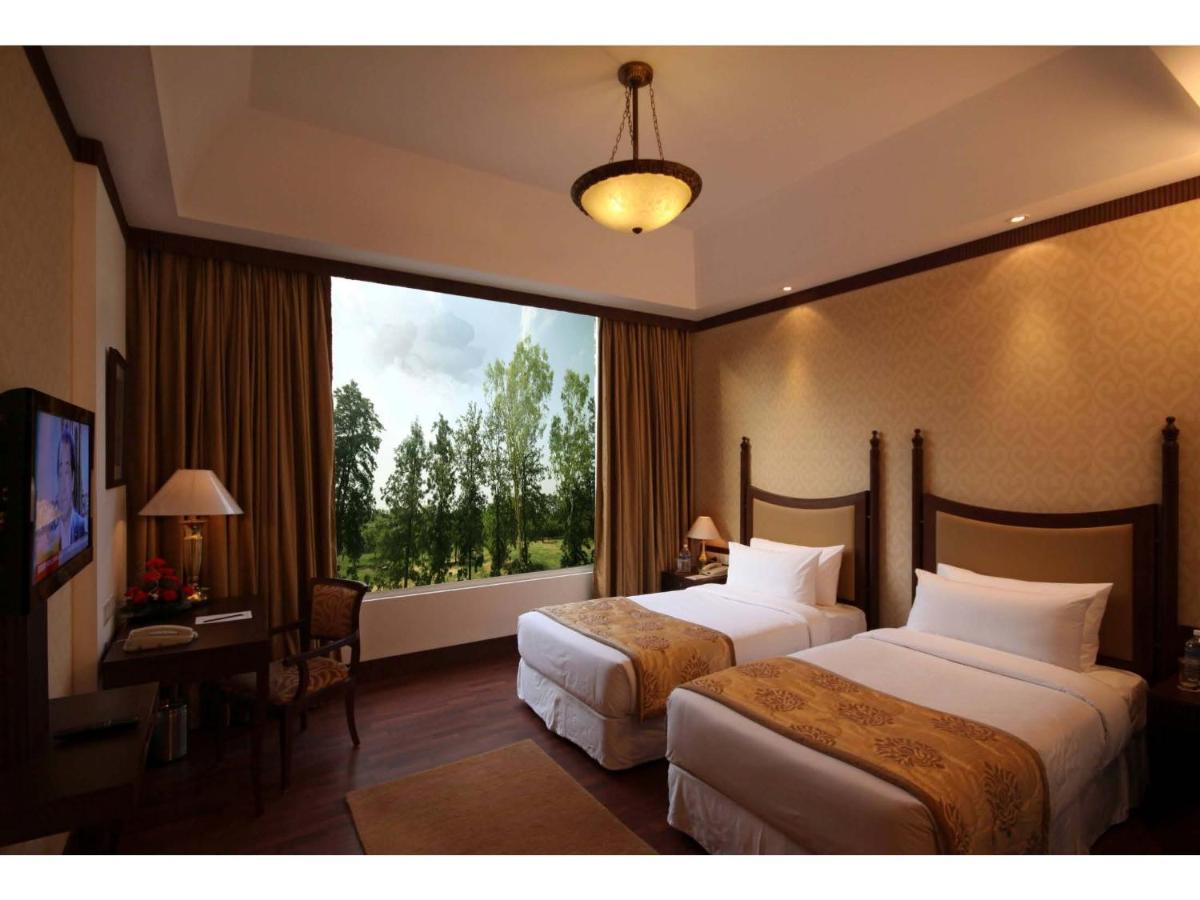 Country Inn & Suites By Radisson, Delhi Satbari New Delhi Exteriör bild
