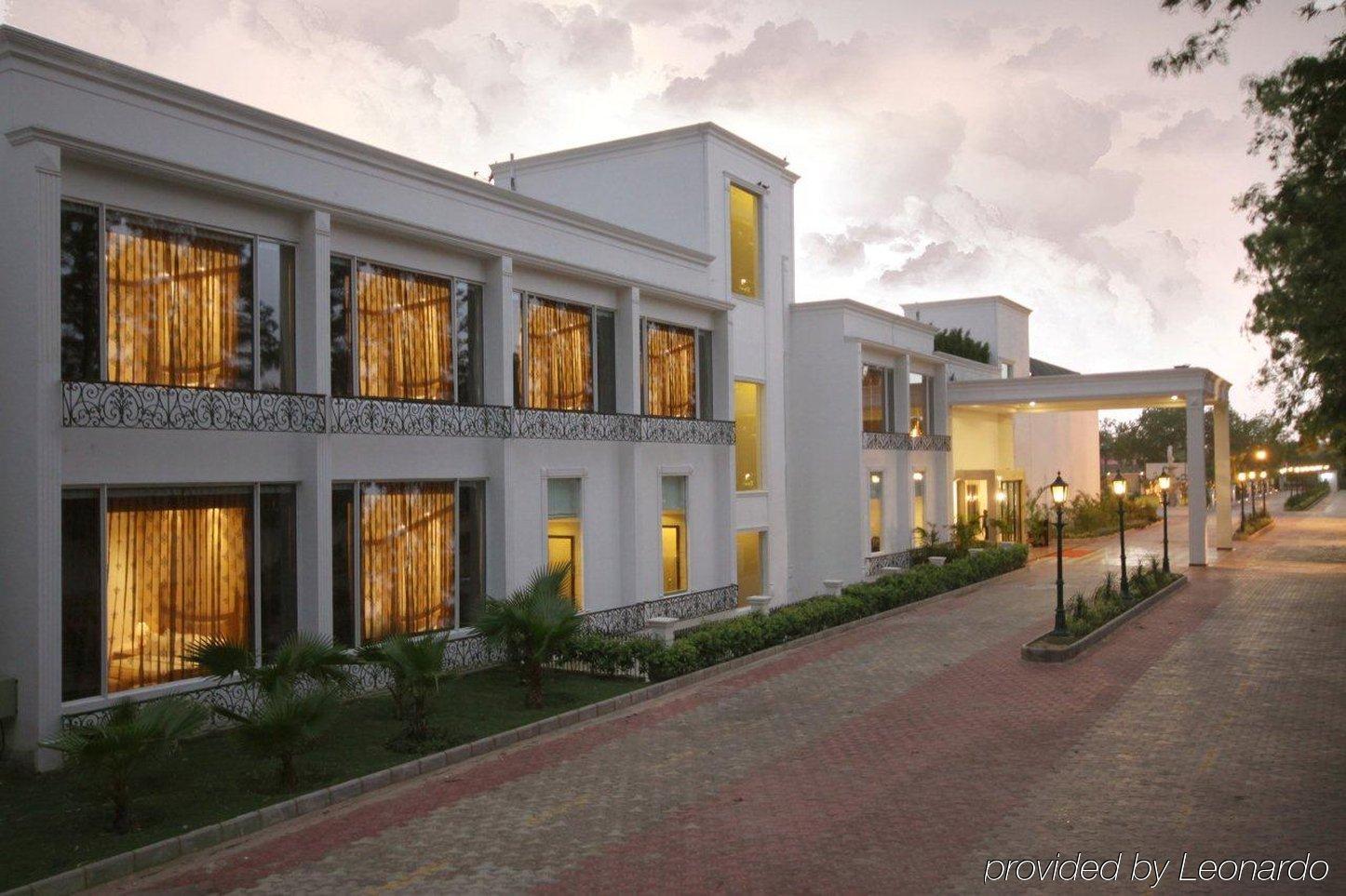 Country Inn & Suites By Radisson, Delhi Satbari New Delhi Exteriör bild