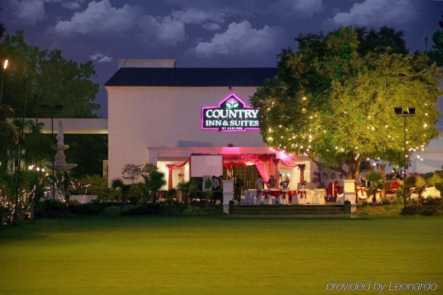 Country Inn & Suites By Radisson, Delhi Satbari New Delhi Exteriör bild