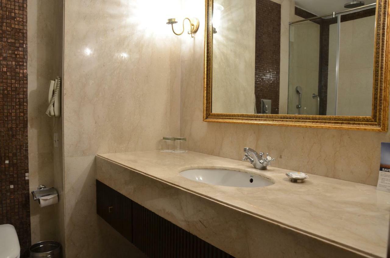 Country Inn & Suites By Radisson, Delhi Satbari New Delhi Exteriör bild